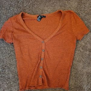 Ribbed v_neck crop top